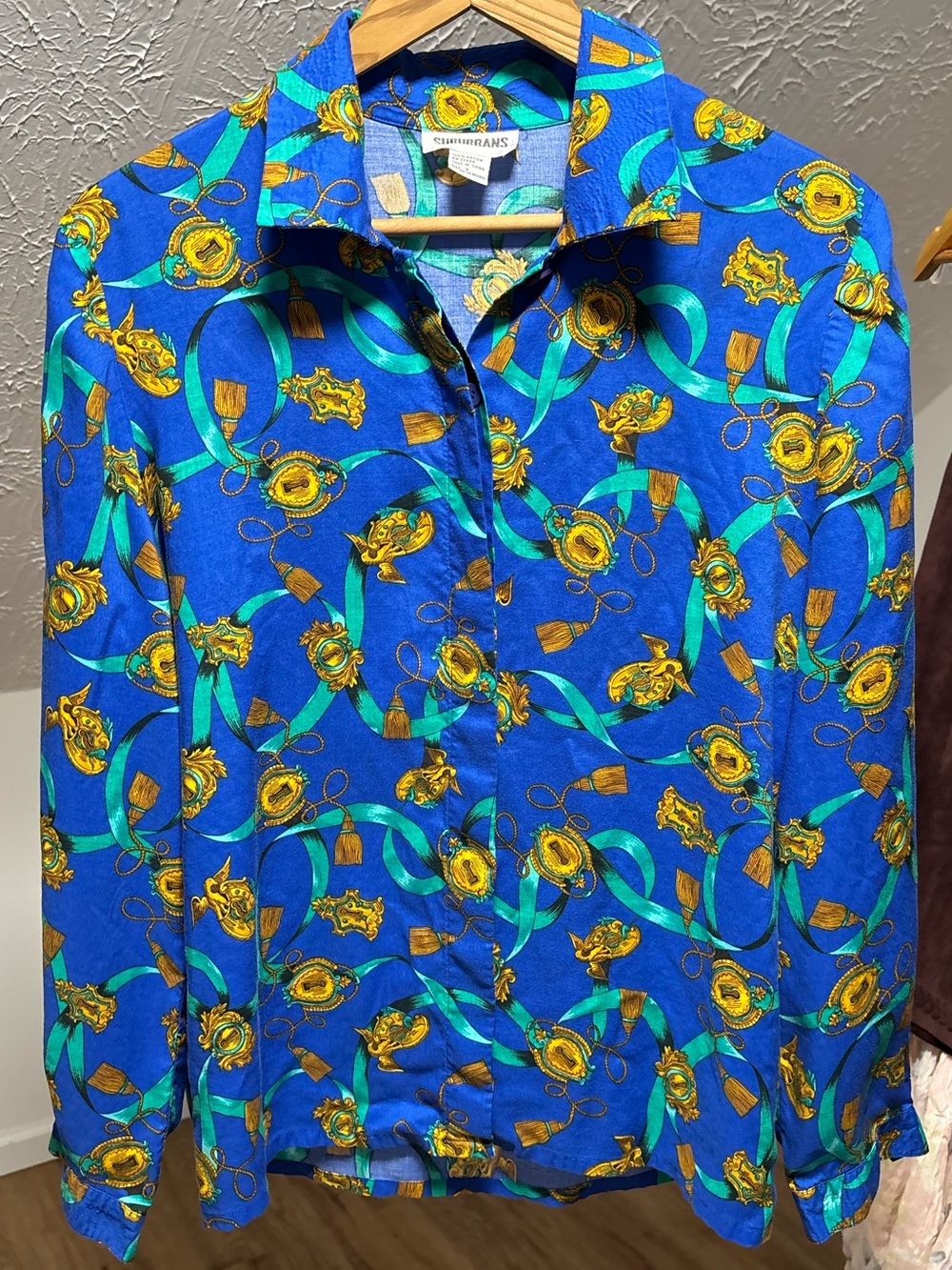 Suburbans vintage button down w/ tassel and lock motif size 8